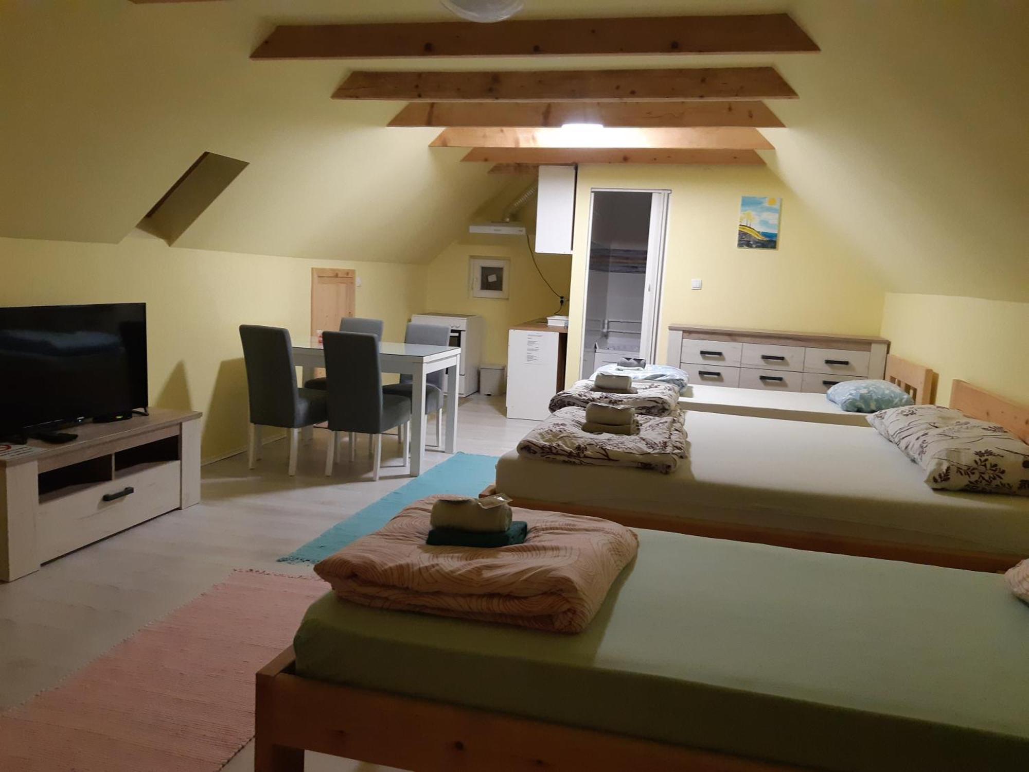 Mirella Apartment *